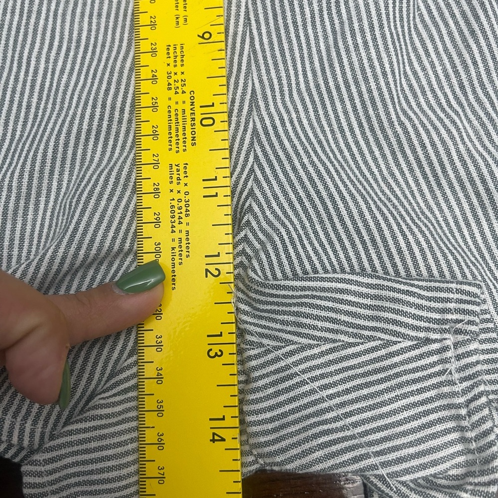 Universal Thread Gray Checkered Romper - image 5